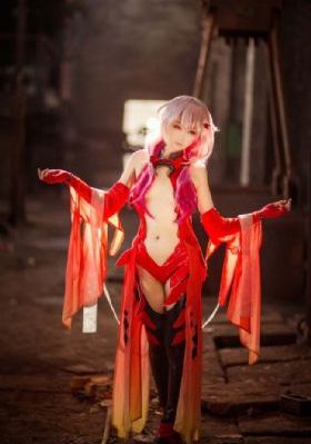 地铁蓝衣女51分钟在线观看_1080电影完整版在线观看